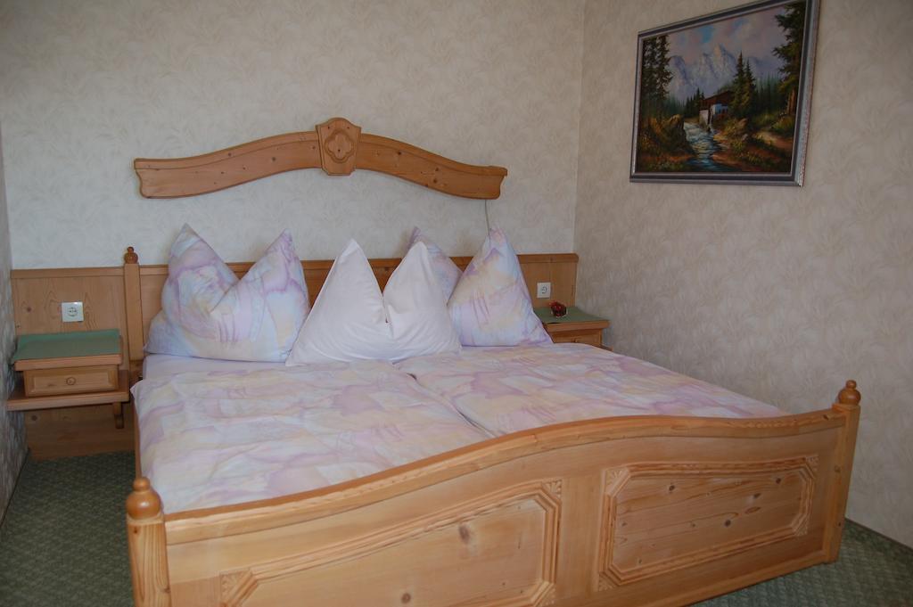 Haus Elfriede Apartamento Millstatt Quarto foto